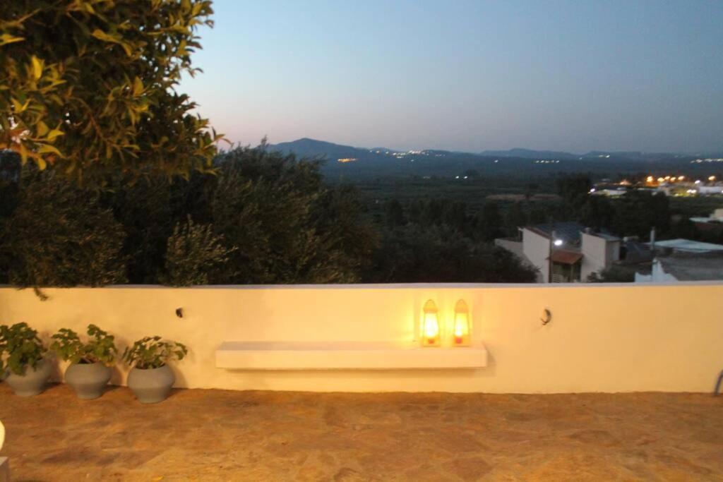 A Crystal Clear House In Pyrgos, Heraklion Crete Pirgos  Екстериор снимка