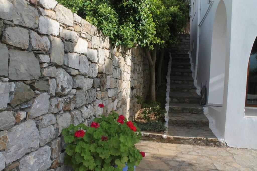 A Crystal Clear House In Pyrgos, Heraklion Crete Pirgos  Екстериор снимка